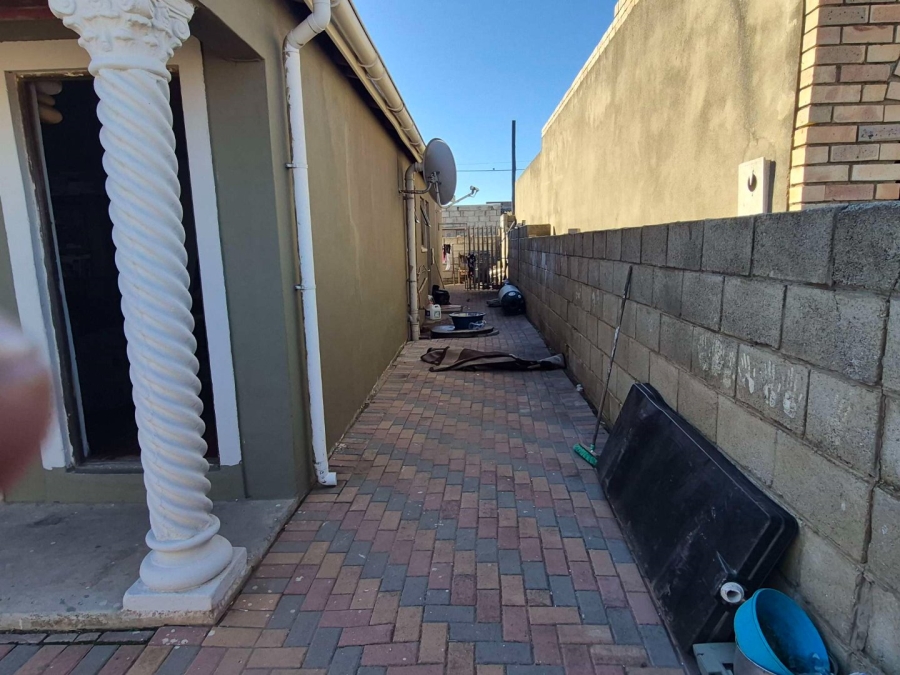 3 Bedroom Property for Sale in Zwide Eastern Cape